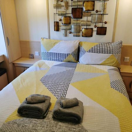 Lovely Static Holiday Caravan Near Whithorn Buitenkant foto